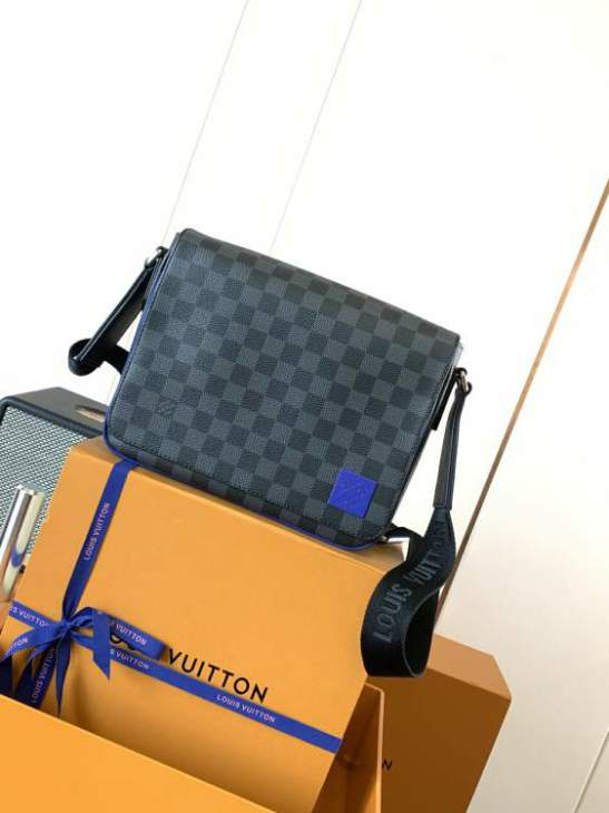 Picture of Louis Vuitton Handbags _SKUfw242730179fw